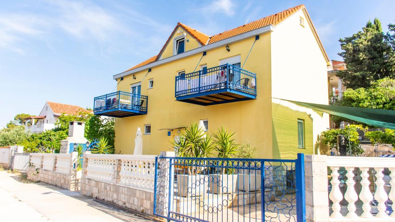 Planikovica Apartments Trogir Eksteriør bilde