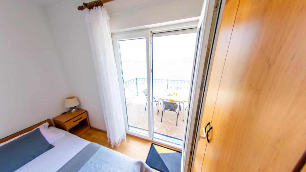 Planikovica Apartments Trogir Eksteriør bilde