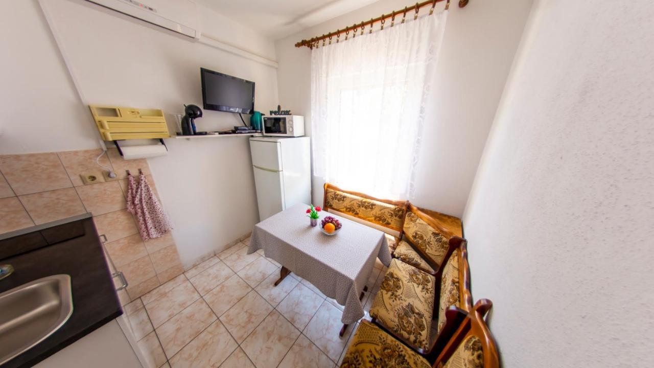 Planikovica Apartments Trogir Eksteriør bilde