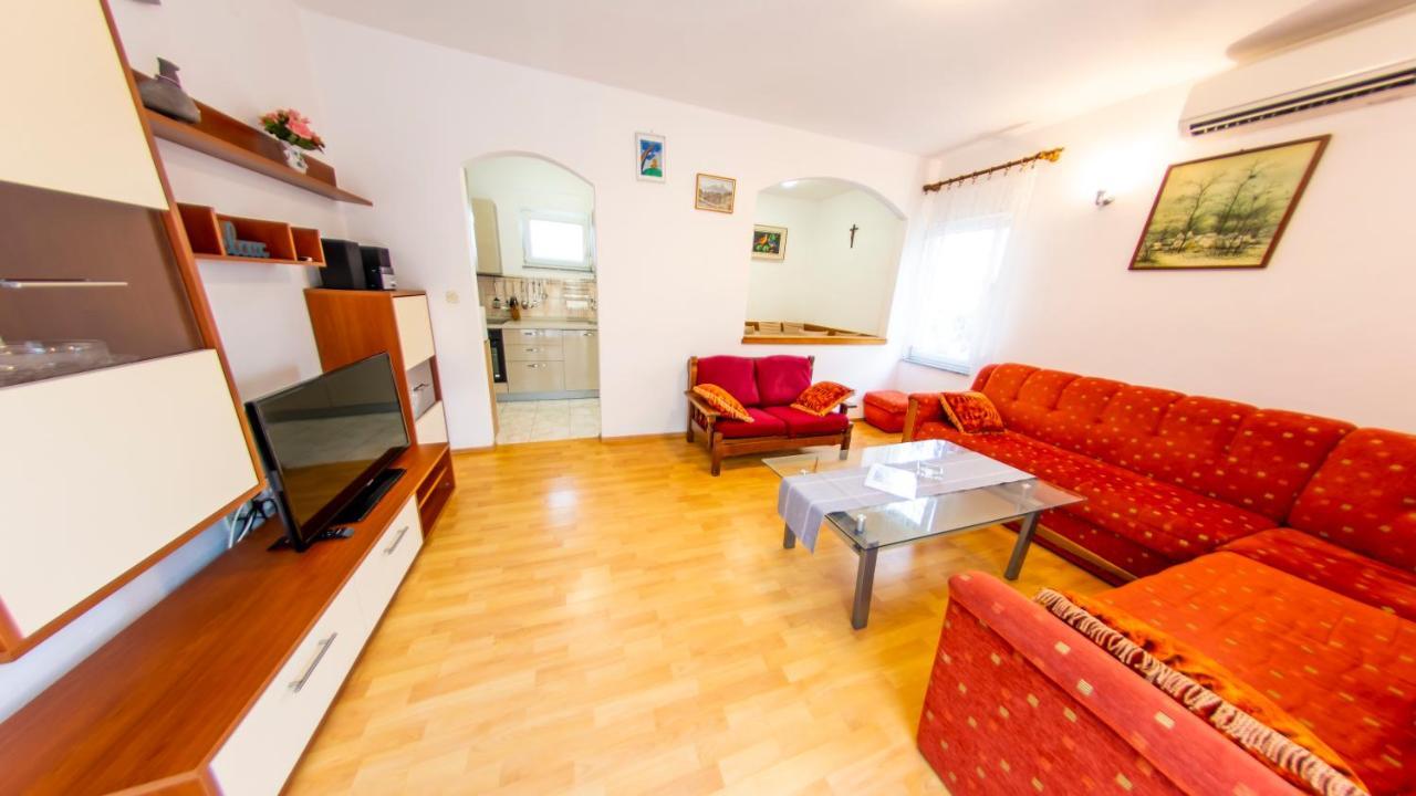 Planikovica Apartments Trogir Eksteriør bilde