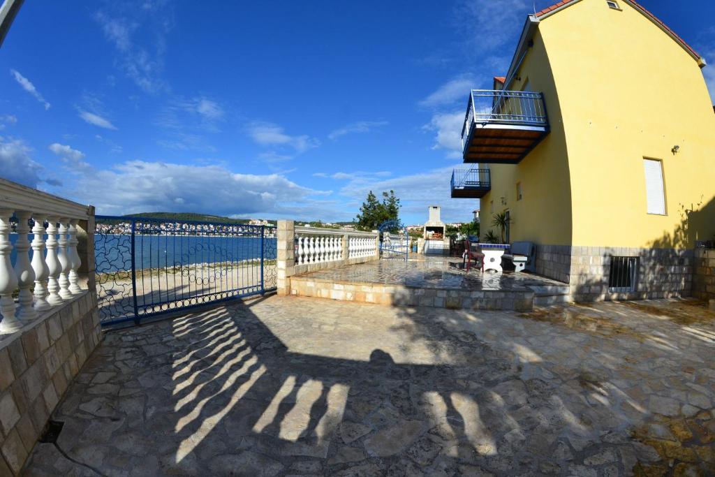 Planikovica Apartments Trogir Eksteriør bilde